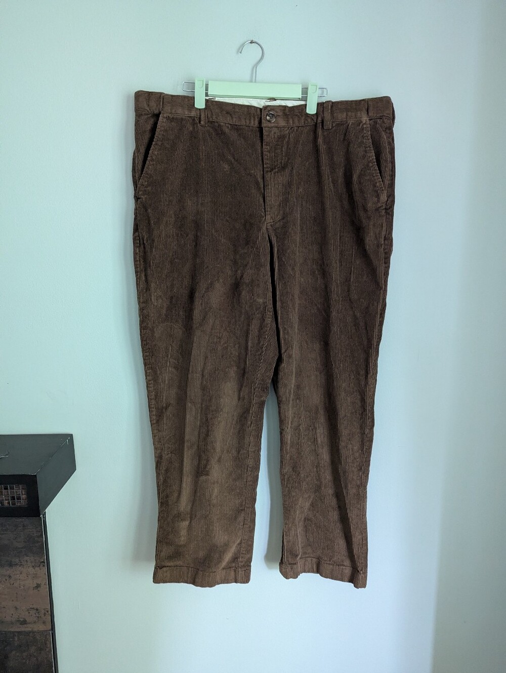 L.L.Bean Pants Men's 42 W x 30 In Classic Fit Brown Corduroy Comfort Waist